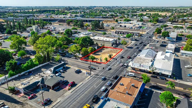 $429,000 | 4 East Main Street, Merced, CA 95340