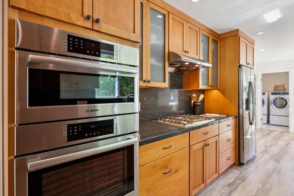 $1,999,000 | 533 Alsace Lorraine Avenue, Half Moon Bay, CA 94019