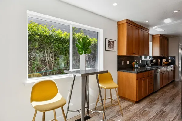 $1,999,000 | 533 Alsace Lorraine Avenue, Half Moon Bay, CA 94019