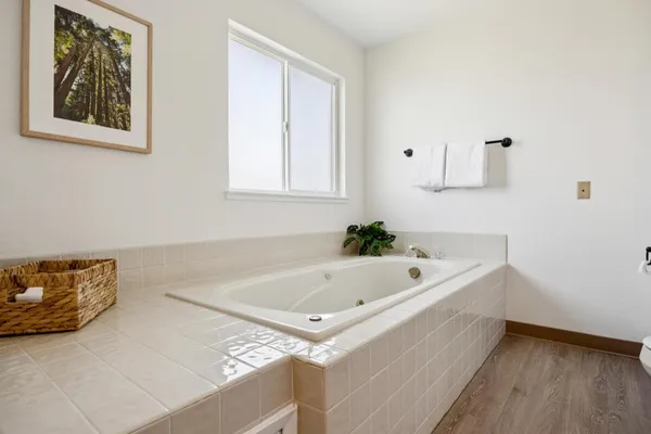 $1,999,000 | 533 Alsace Lorraine Avenue, Half Moon Bay, CA 94019