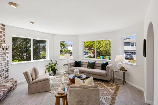 $1,999,000 | 533 Alsace Lorraine Avenue, Half Moon Bay, CA 94019