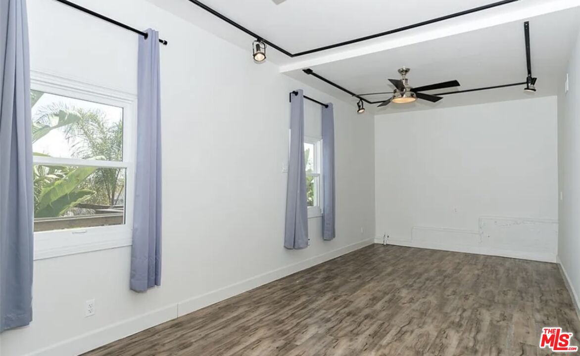 7032 Trask Avenue Playa del Rey, CA 90293 - Photo 21 of 35 a view of a hardwood & an entryway