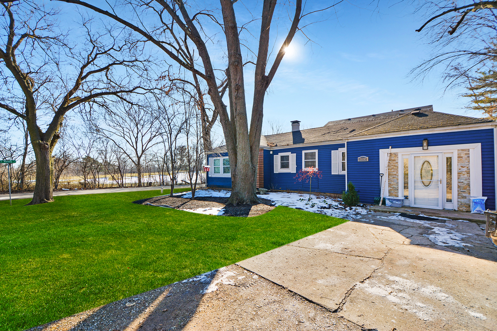 21269 West Ridge Road Lake Zurich, IL 60047 - Photo 3 of 19