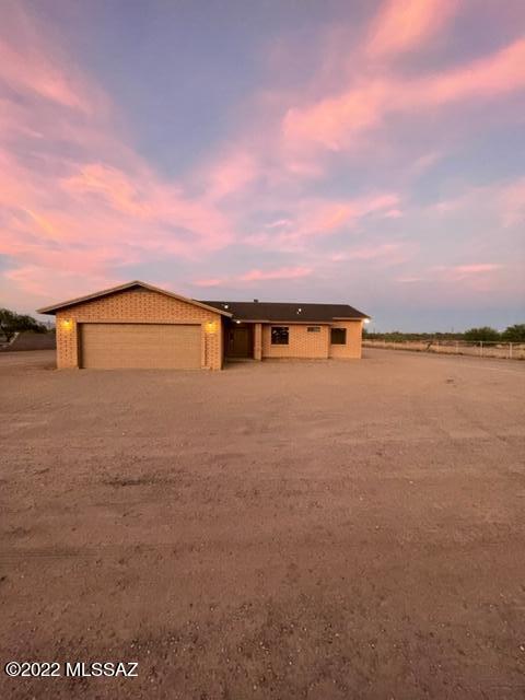 2529 South Mission Road Tucson, AZ 85713 - Photo 3 of 32