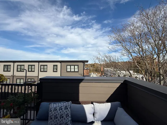 $1,050,000 | 530 Mia Street, Fredericksburg, VA 22401