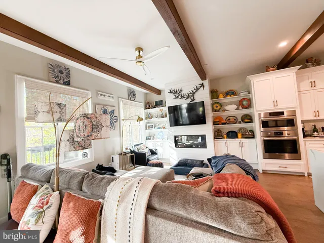 $1,050,000 | 530 Mia Street, Fredericksburg, VA 22401