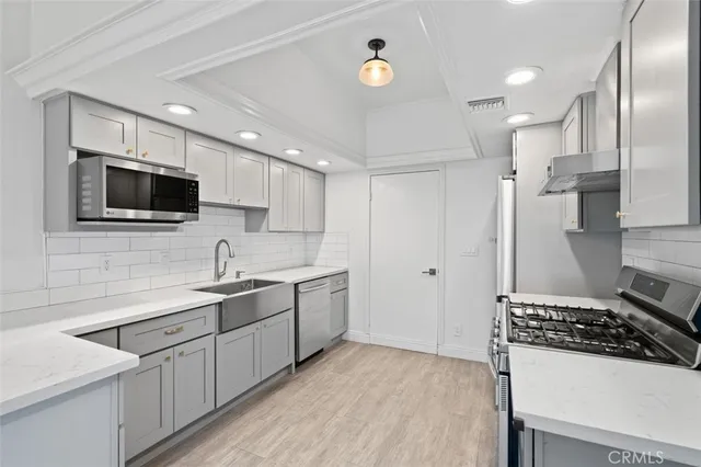 $4,800 | 56 East Highland Avenue, Sierra Madre, CA 91024