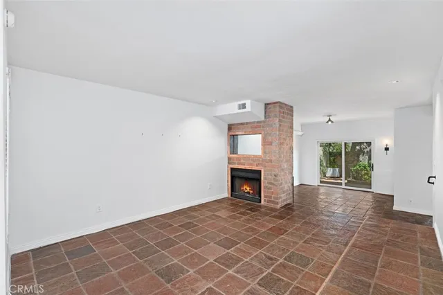 $4,800 | 56 East Highland Avenue, Sierra Madre, CA 91024