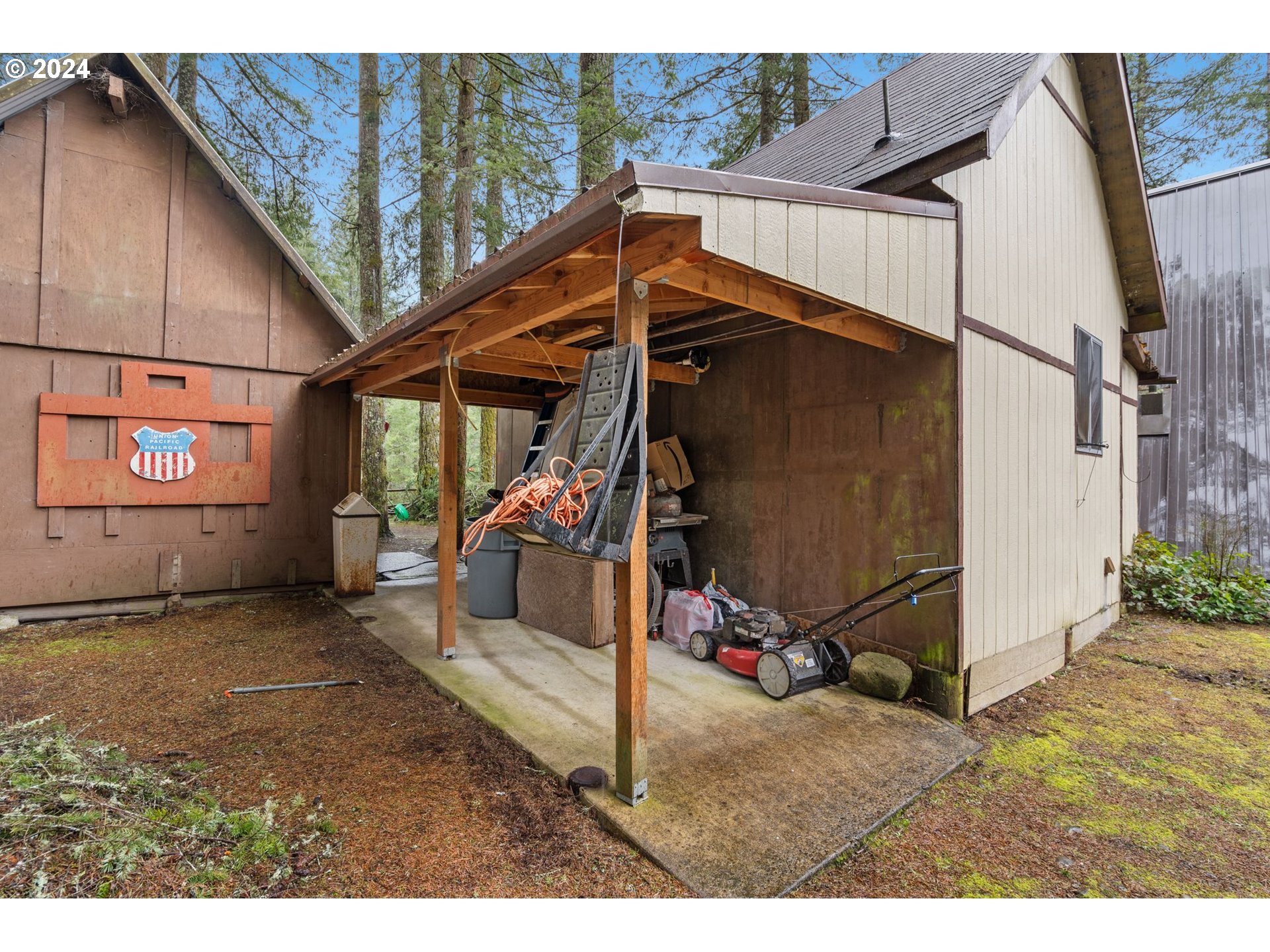 38107 Northeast Sunset Falls Road Yacolt, WA 98675 - Photo 25 of 41 Shed