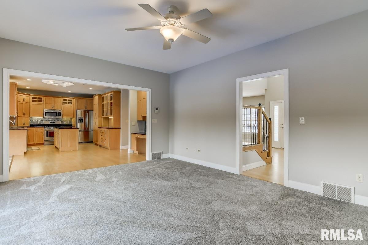 4543 Shalegh Drive Springfield, IL 62711 - Photo 7 of 44