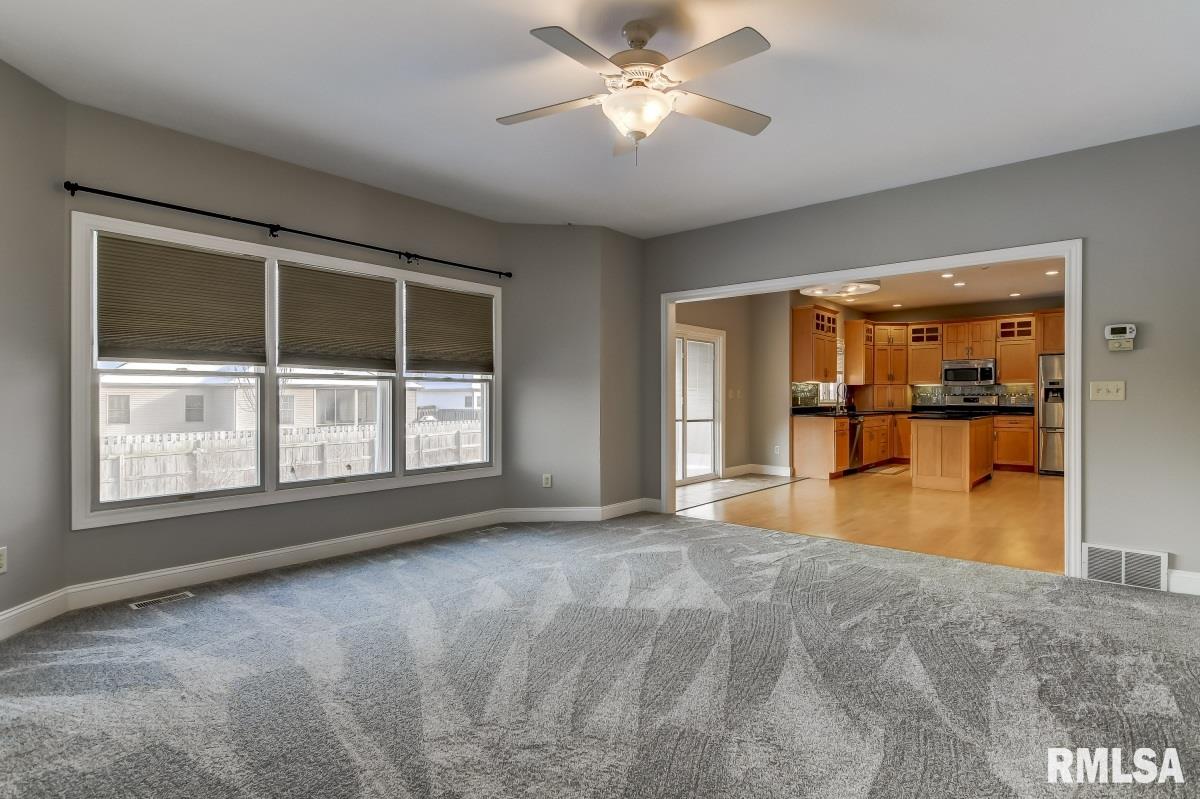 4543 Shalegh Drive Springfield, IL 62711 - Photo 9 of 44