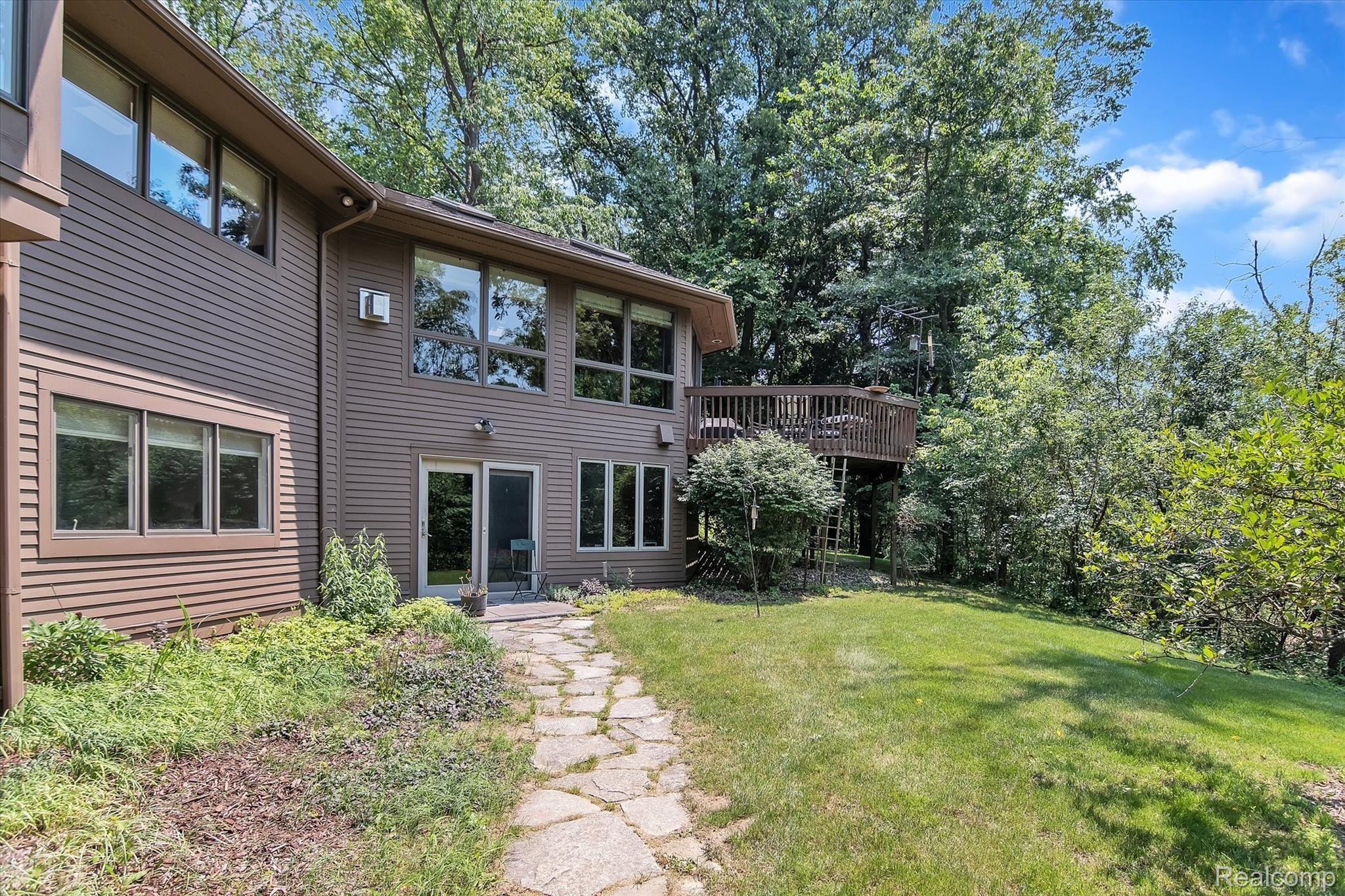 5514 Warren Road Ann Arbor, MI 48105 - Photo 40 of 58 36 Private Office.jpg