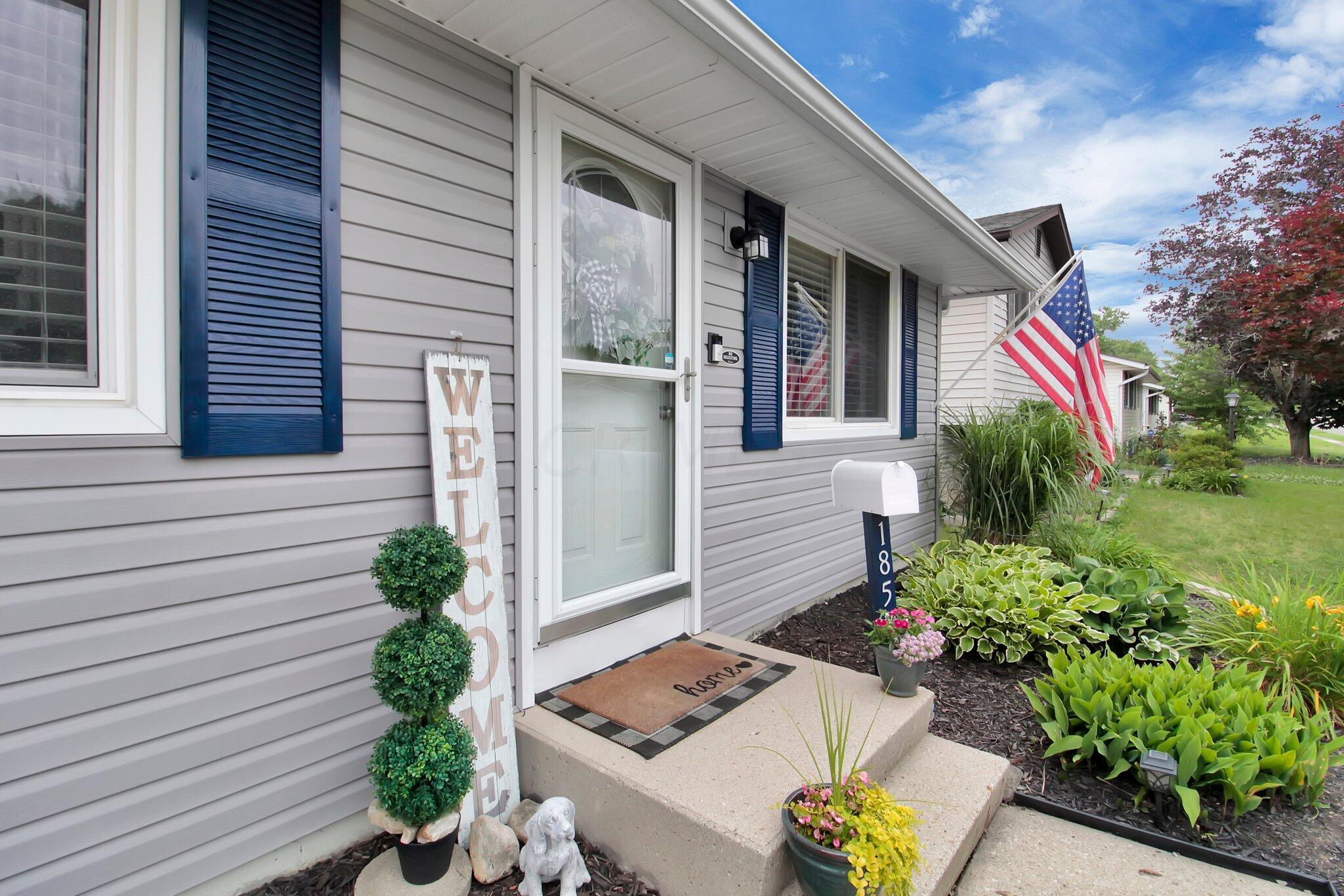 1853 Brookfield Road Columbus, OH 43229 - Photo 2 of 25 2-web-or-mls-1853-brookfield-rd