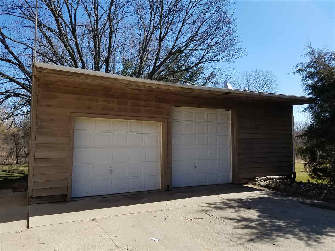 3149 Vandecarr Road Owosso, MI 48867 - Photo 20 of 24 Gallery Image 20