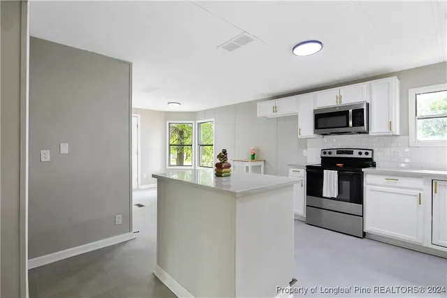 $169,300 | 5444 Gilcrest Sands Drive, Hope Mills, NC 28348