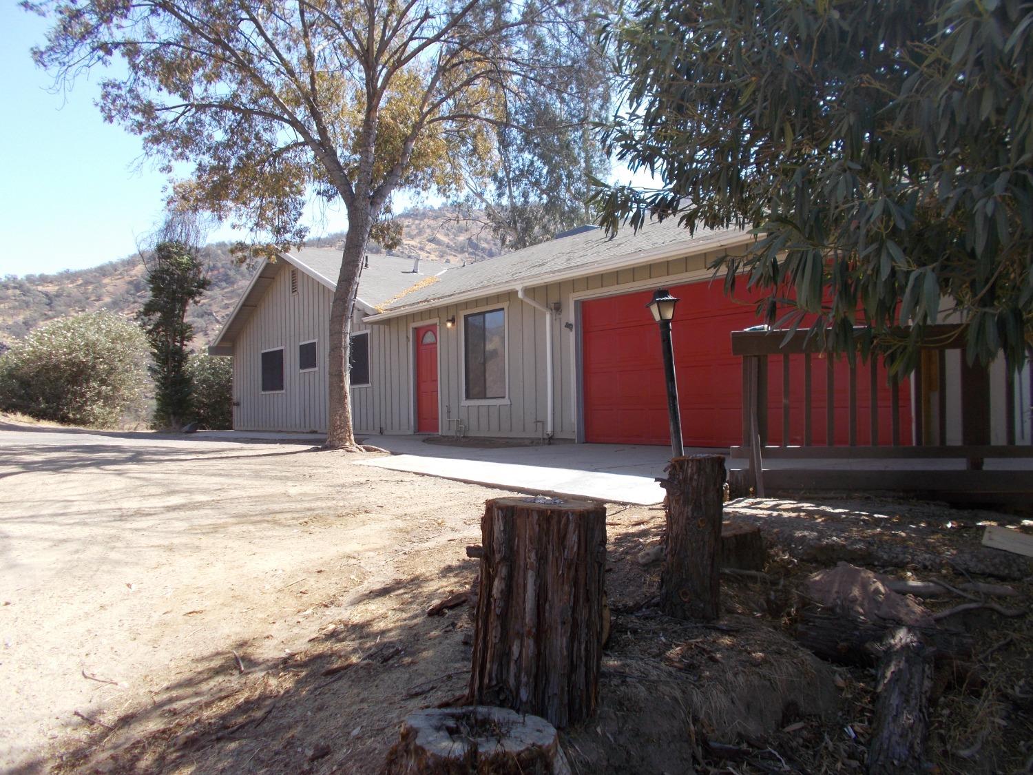 35739 Mistletoe Road Squaw Valley, CA 93675 - Photo 1 of 24 Gallery Image 1