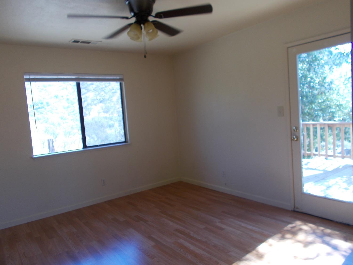 35739 Mistletoe Road Squaw Valley, CA 93675 - Photo 6 of 24 Gallery Image 6