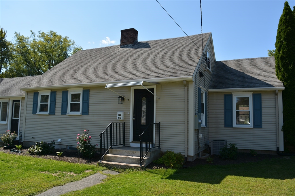 69 Lancaster Avenue West Springfield, MA 01089 - Photo 3 of 42