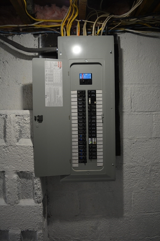 69 Lancaster Avenue West Springfield, MA 01089 - Photo 36 of 42