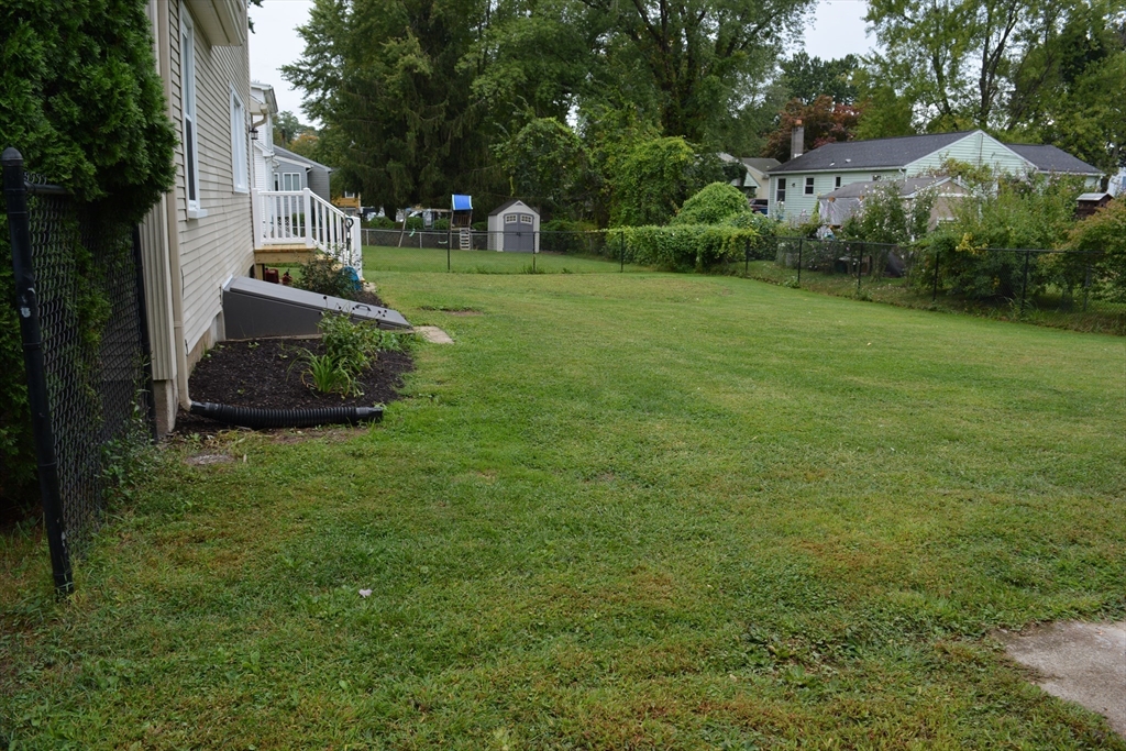 69 Lancaster Avenue West Springfield, MA 01089 - Photo 38 of 42