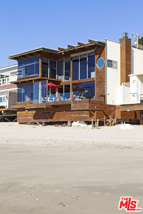 24958 Malibu Road Malibu, CA 90265 - Photo 22 of 50 a view of a building with a street