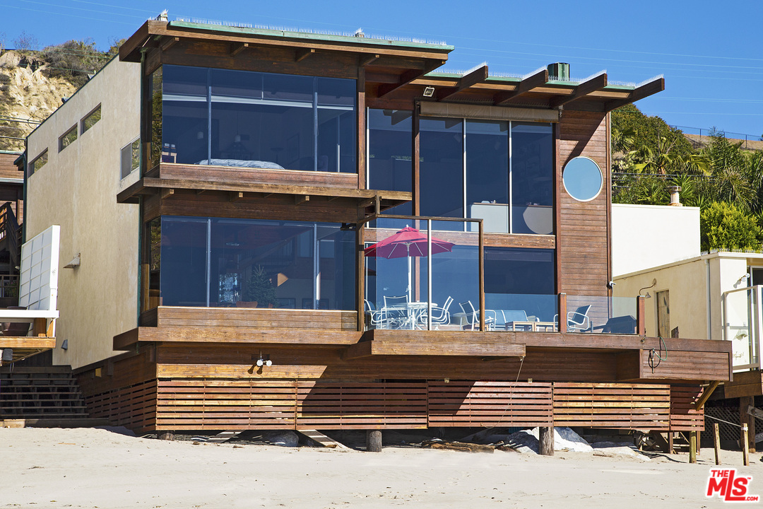 24958 Malibu Road Malibu, CA 90265 - Photo 25 of 50 a front view of a house