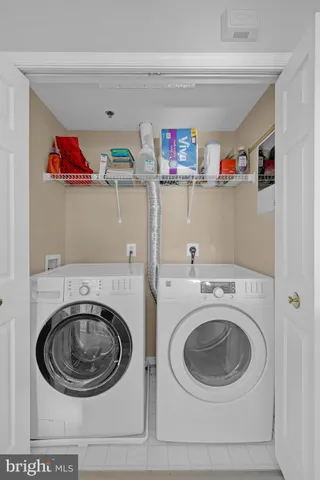 $2,550 | 21855 Locomotive Terrace, Unit 302, Sterling, VA 20166