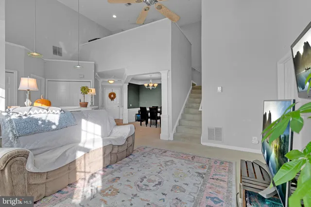 $2,550 | 21855 Locomotive Terrace, Unit 302, Sterling, VA 20166