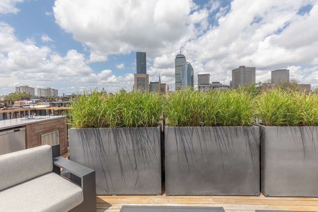 11 Rutland Square Boston, MA 02118 - Photo 9 of 11