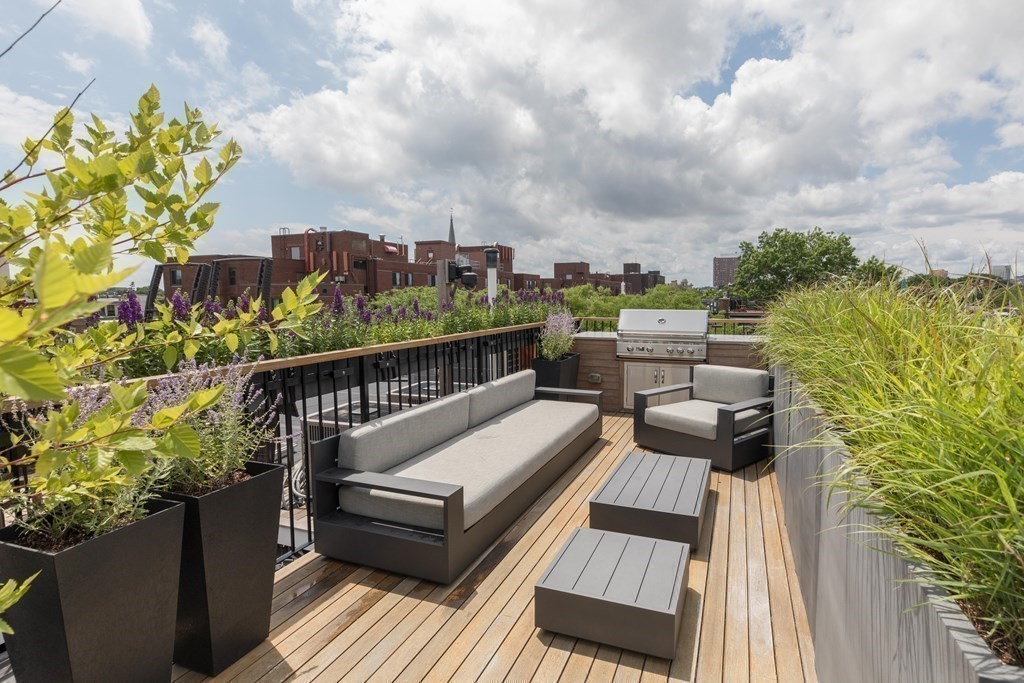 11 Rutland Square Boston, MA 02118 - Photo 10 of 11