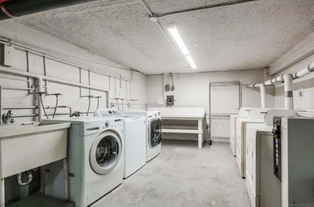 $4,195 | 356 Playa Del Norte Street, La Jolla, CA 92037