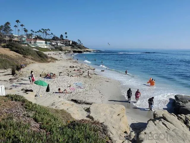 $4,195 | 356 Playa Del Norte Street, La Jolla, CA 92037