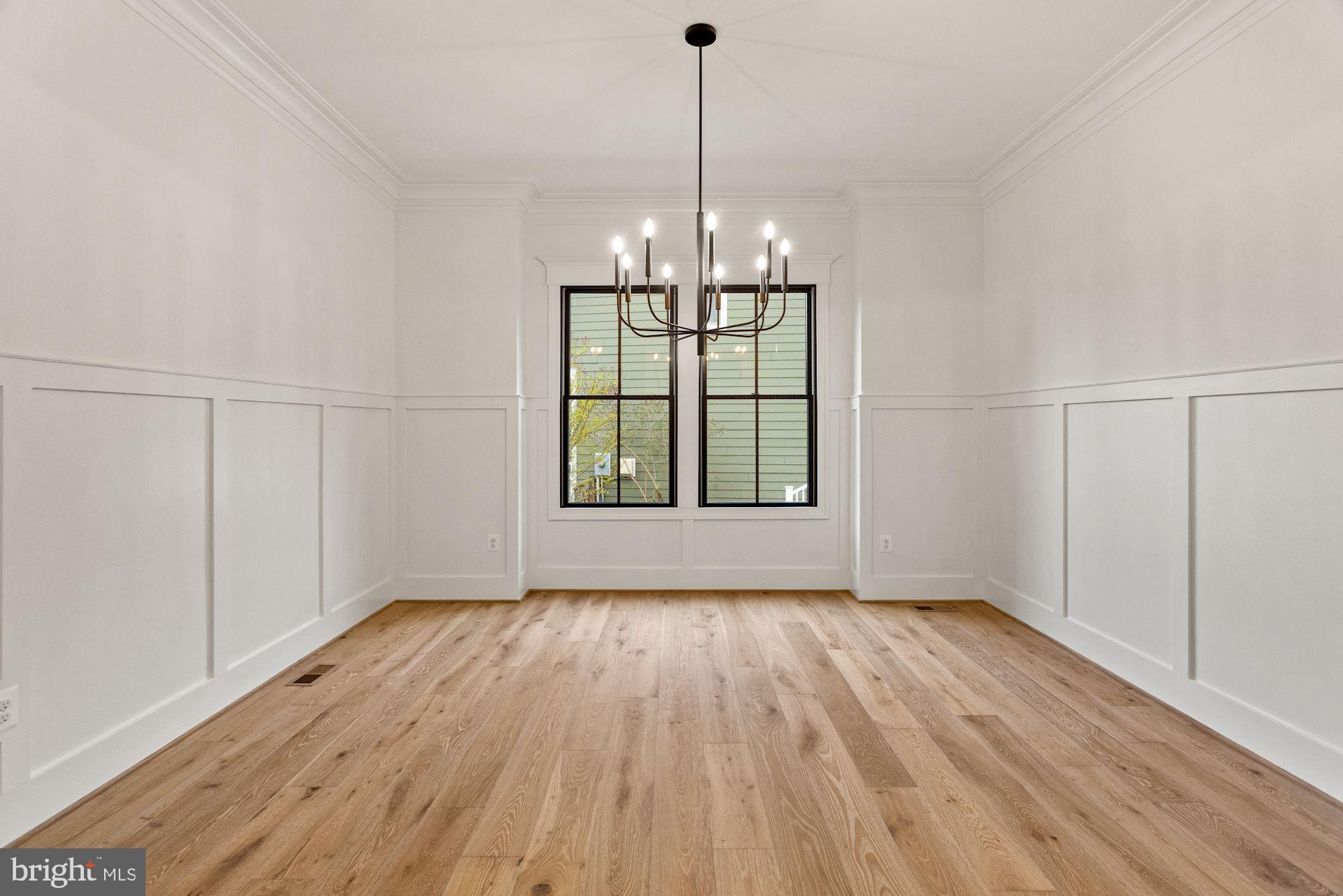 505 Ridge Road Southwest Vienna, VA 22180 - Photo 13 of 44