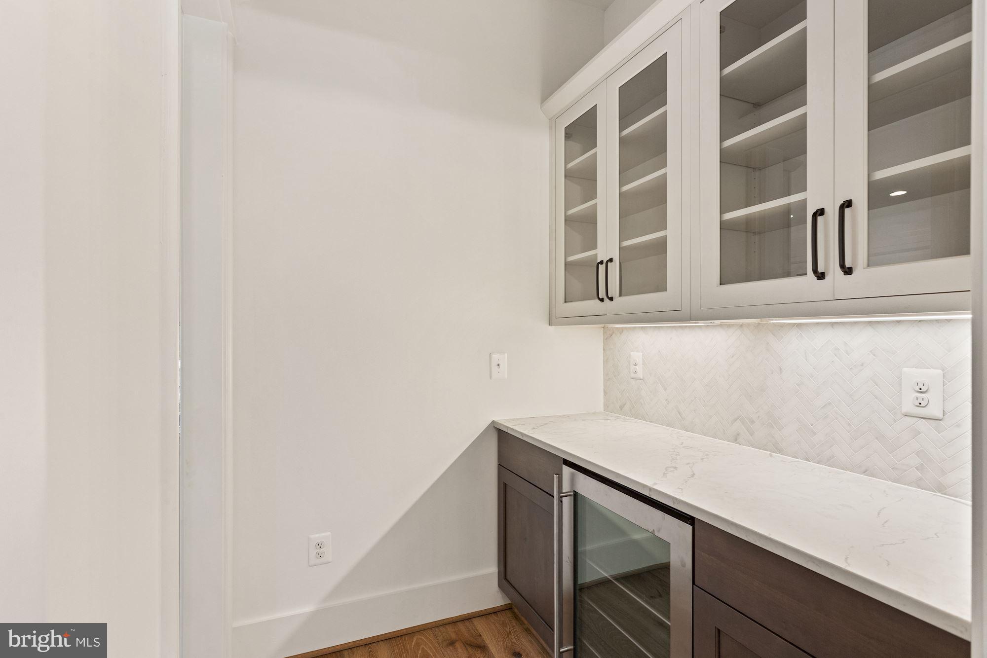 505 Ridge Road Southwest Vienna, VA 22180 - Photo 15 of 44