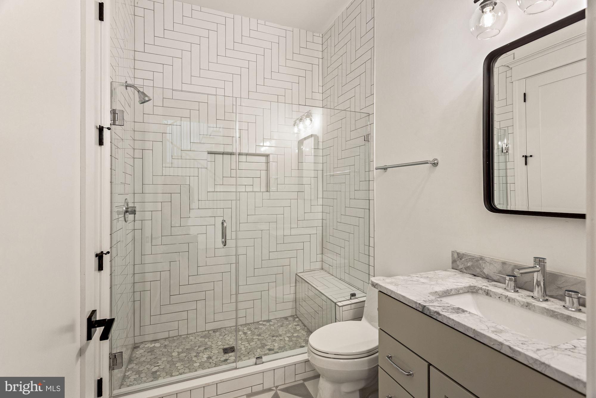 505 Ridge Road Southwest Vienna, VA 22180 - Photo 17 of 44