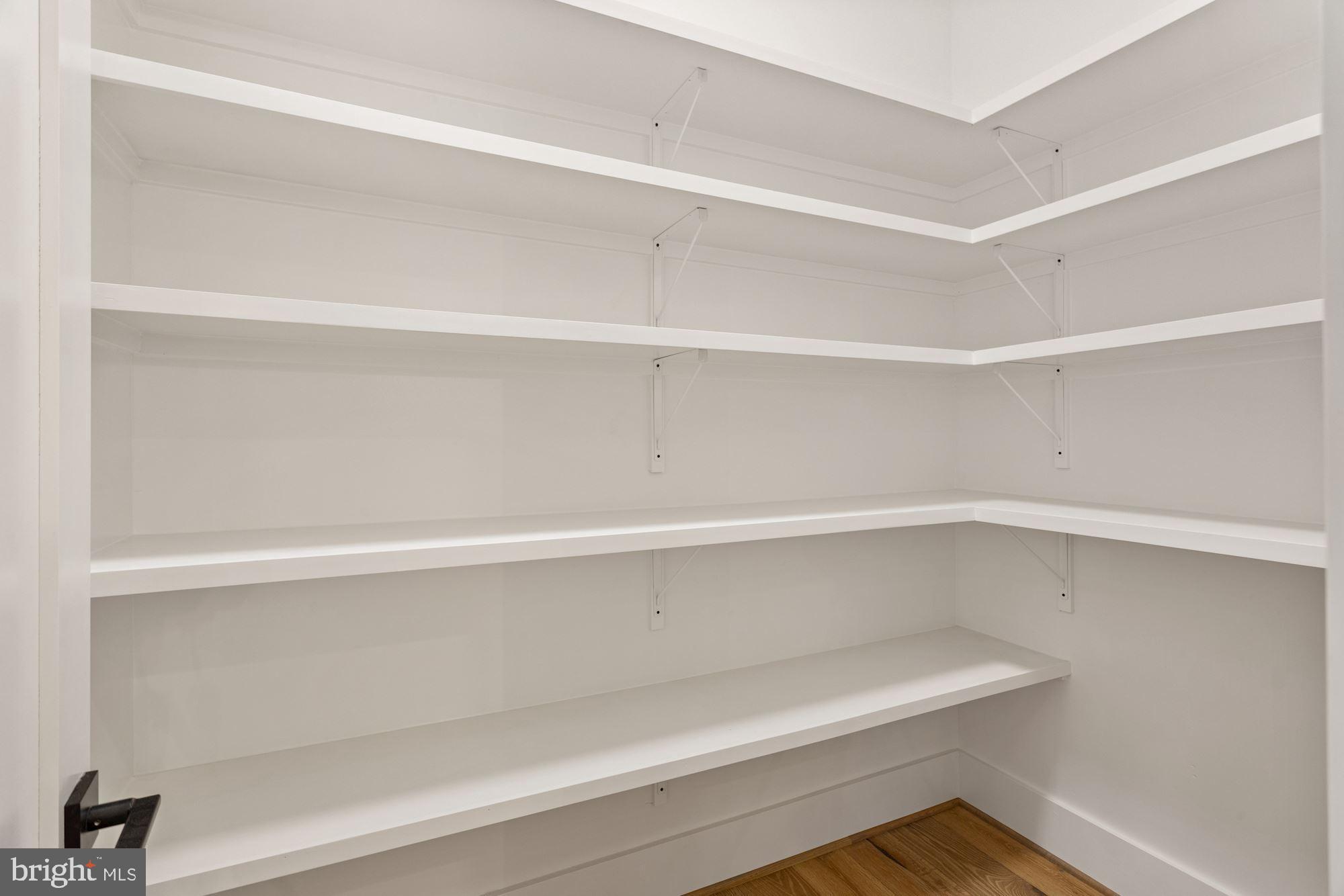 505 Ridge Road Southwest Vienna, VA 22180 - Photo 19 of 44