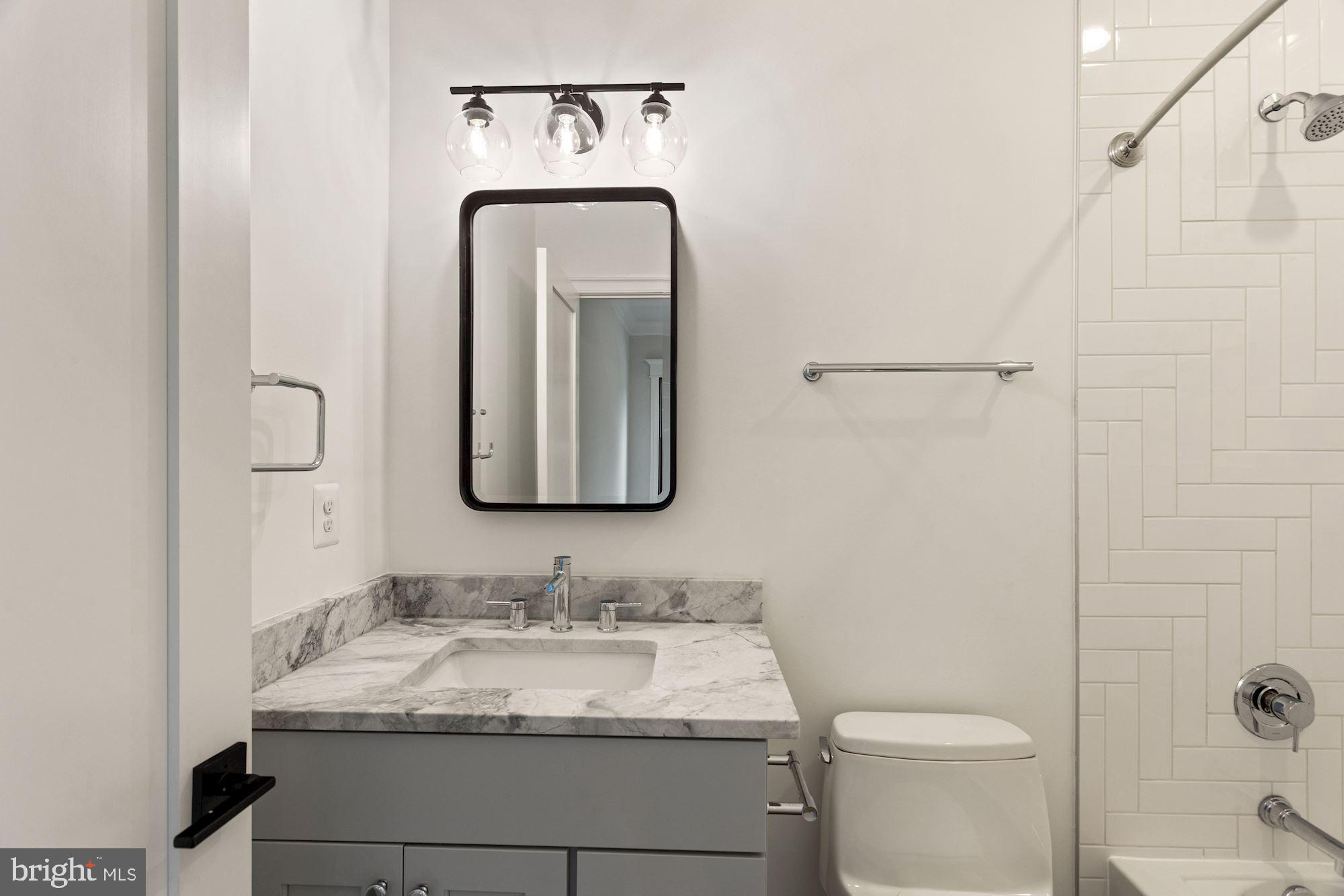 505 Ridge Road Southwest Vienna, VA 22180 - Photo 31 of 44