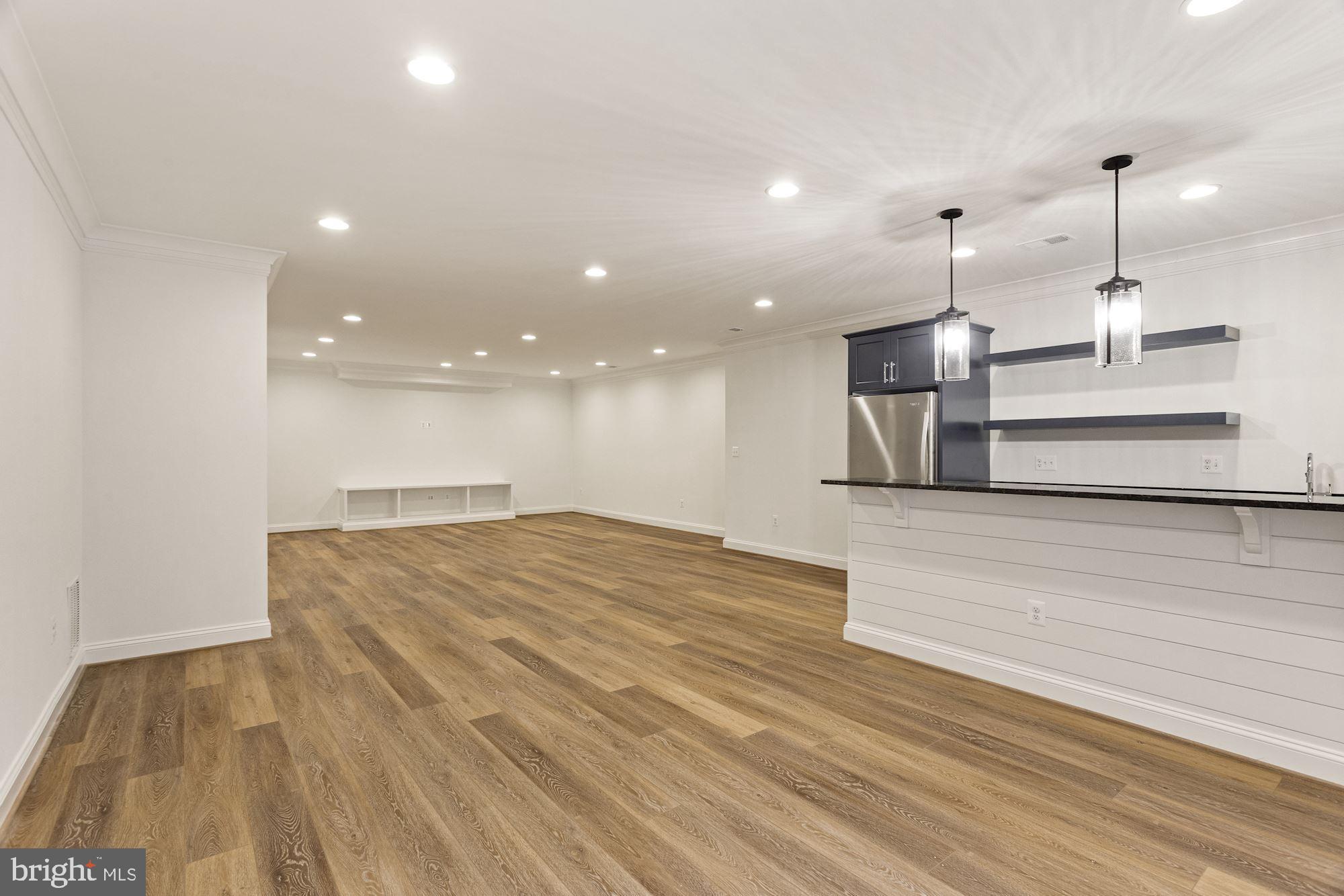 505 Ridge Road Southwest Vienna, VA 22180 - Photo 35 of 44