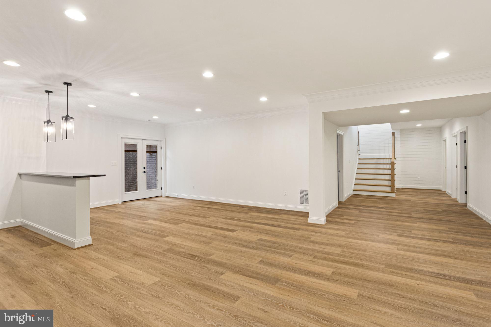 505 Ridge Road Southwest Vienna, VA 22180 - Photo 38 of 44