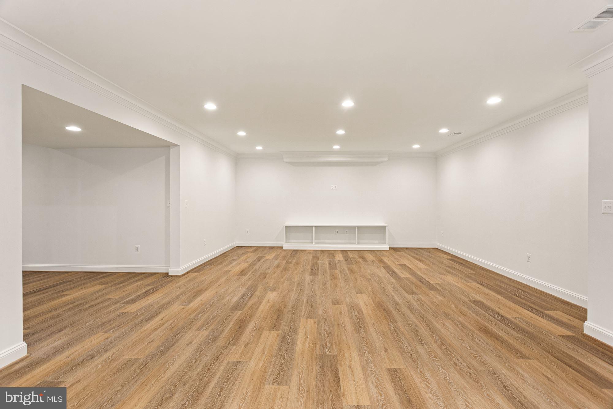 505 Ridge Road Southwest Vienna, VA 22180 - Photo 39 of 44