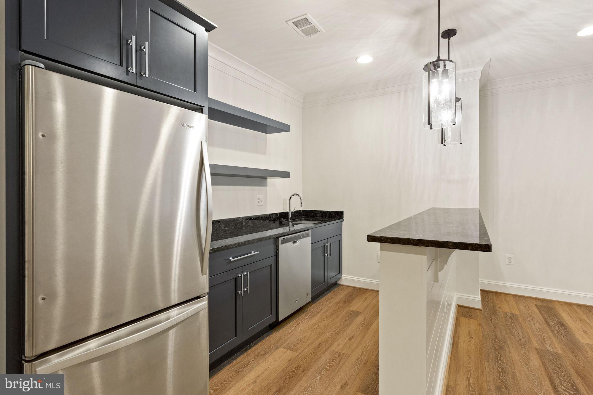 505 Ridge Road Southwest Vienna, VA 22180 - Photo 41 of 44