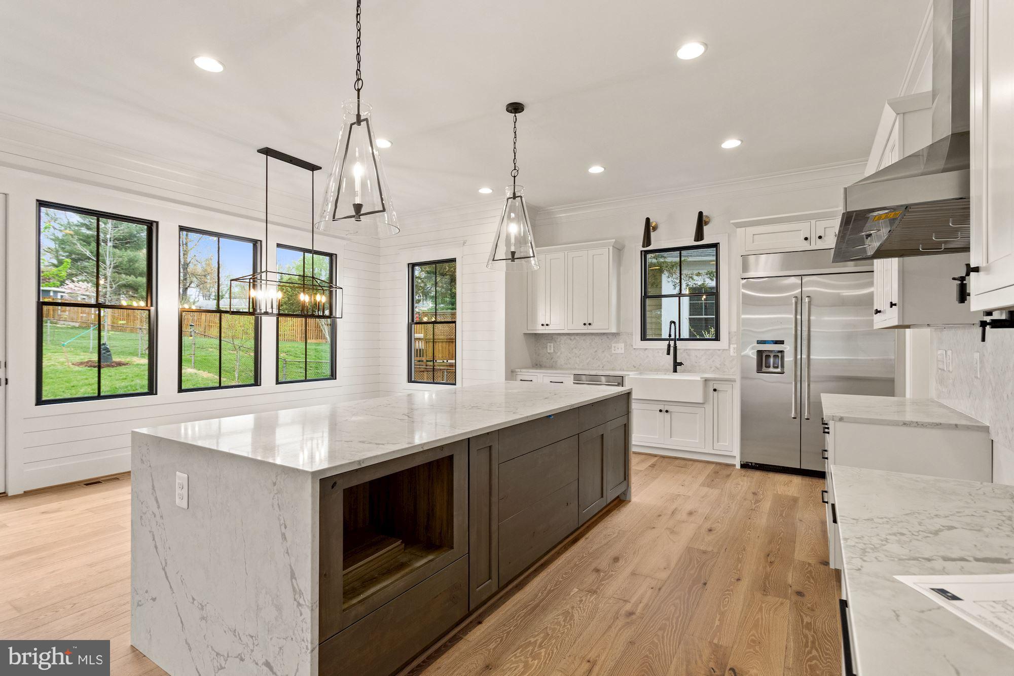 505 Ridge Road Southwest Vienna, VA 22180 - Photo 6 of 44