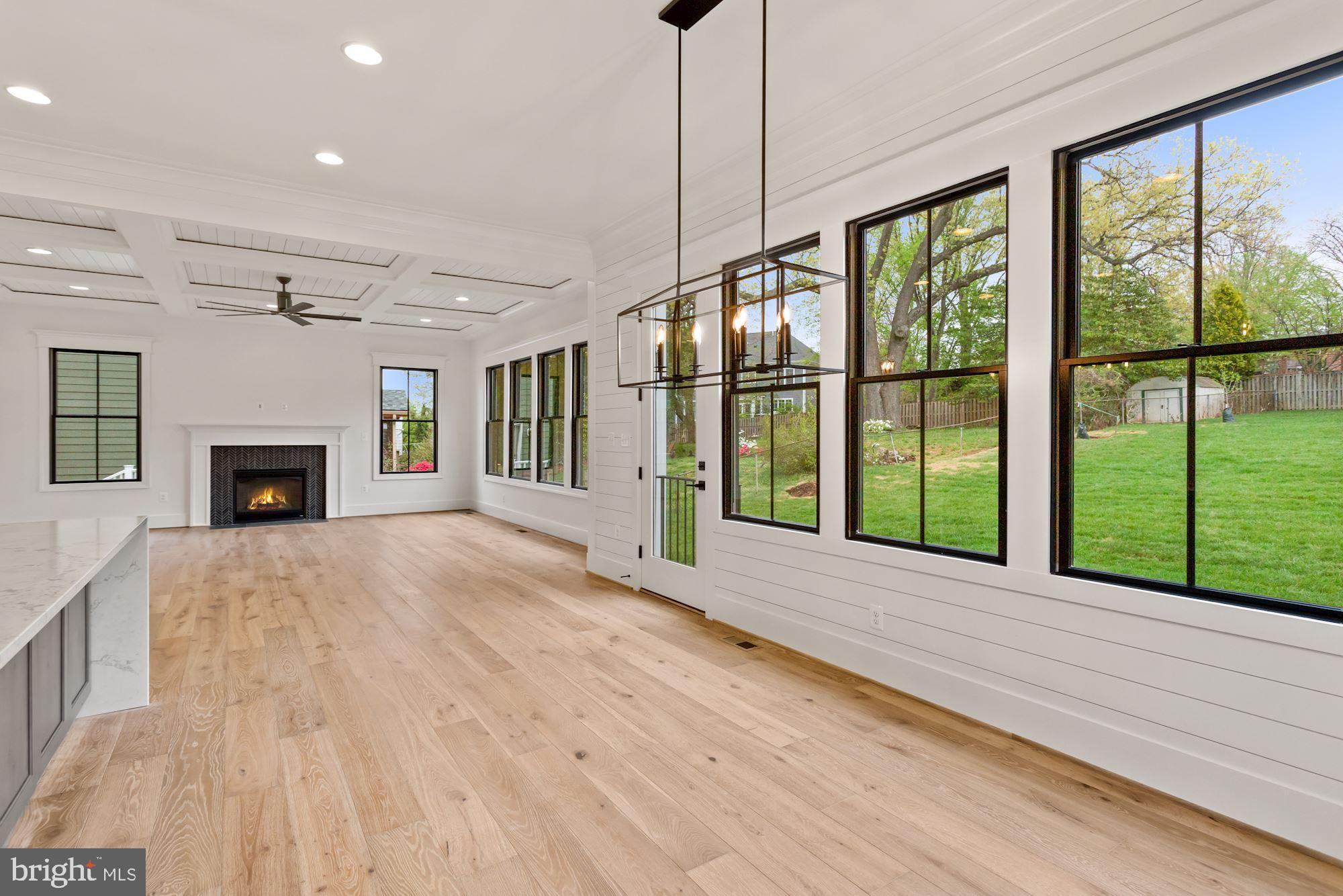 505 Ridge Road Southwest Vienna, VA 22180 - Photo 10 of 44