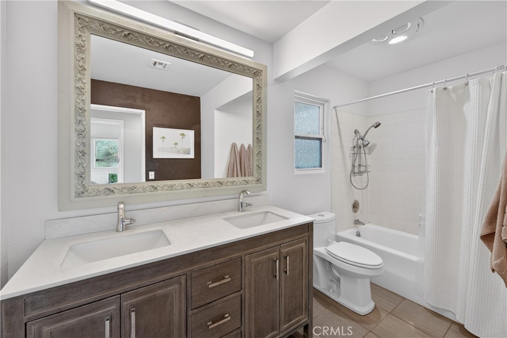945 Le Conte Drive Riverside, CA 92507 - Photo 24 of 36 Guest Bathroom