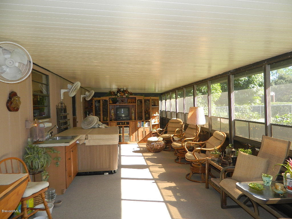 582 Rheine Road Northwest Palm Bay, FL 32907 - Photo 11 of 43 Rheine 010