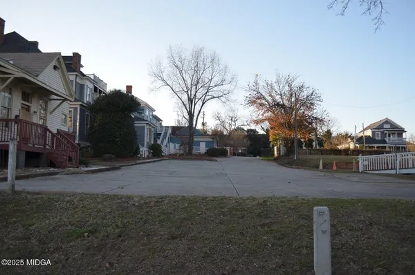 $250,000 | 1825 Hardeman Avenue, Macon, GA 31201