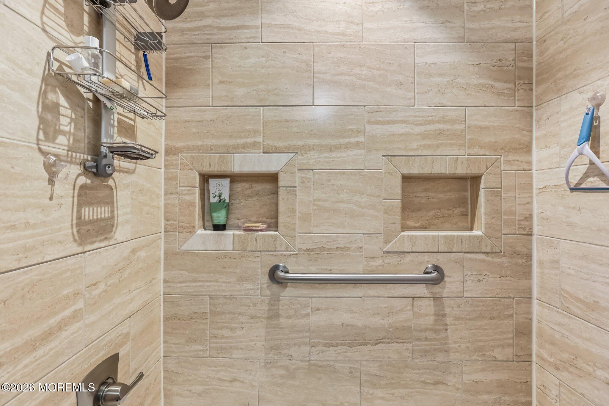 197 Azalea Circle Jackson, NJ 08527 - Photo 27 of 33 a bathroom with a shower