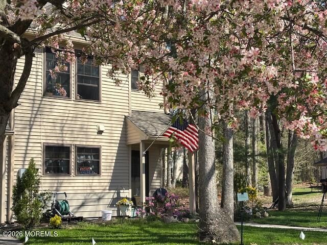 197 Azalea Circle Jackson, NJ 08527 - Photo 3 of 33 a view of a house with a yard