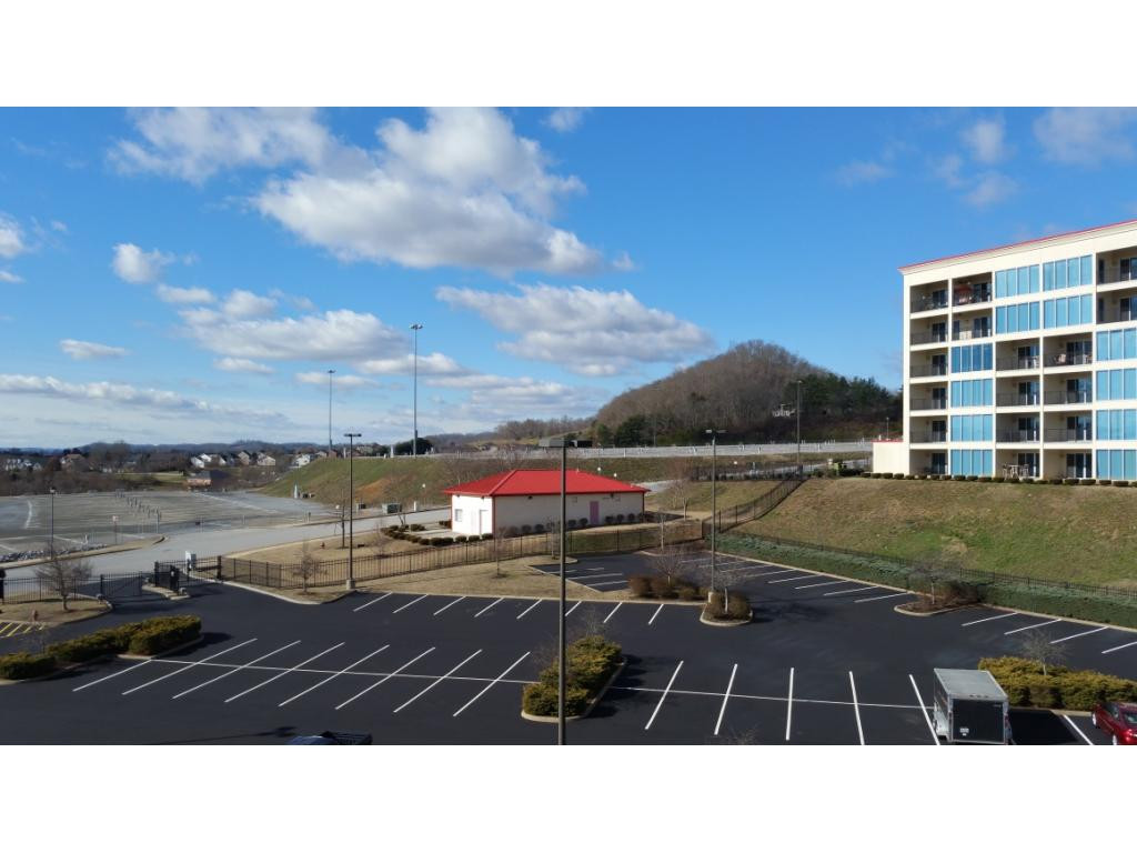 120 Raceday Centre, Unit 403 Bristol, TN 37620 - Photo 16 of 17 Photo 16