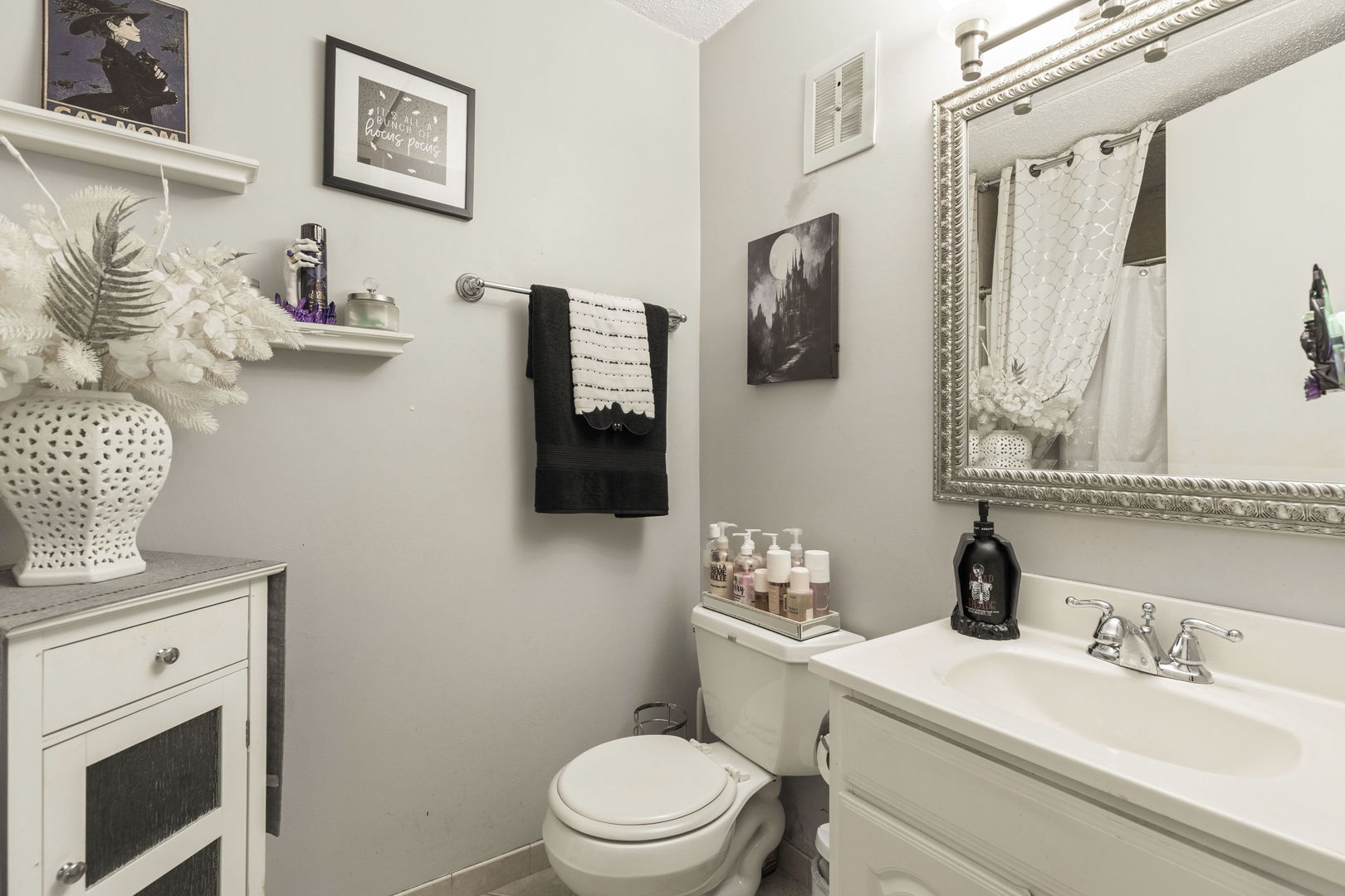18 East Old Willow Road, Unit 210N Prospect Heights, IL 60070 - Photo 13 of 18 a bathroom with a sink toilet and shower